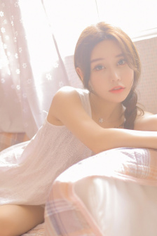 女人扒开腿让男人狂桶30分钟